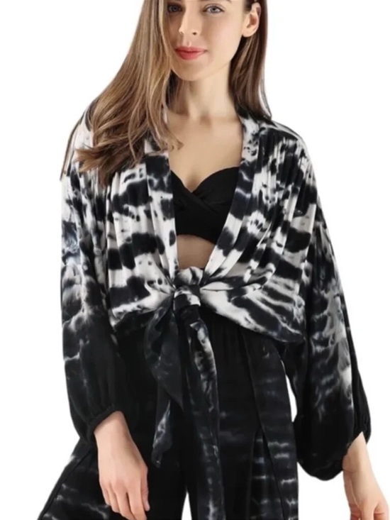 Young Fabulous & Broke Other - Young Faboulous & Broke Tie-Front Black & White Tie-Dye Lounge Top size small